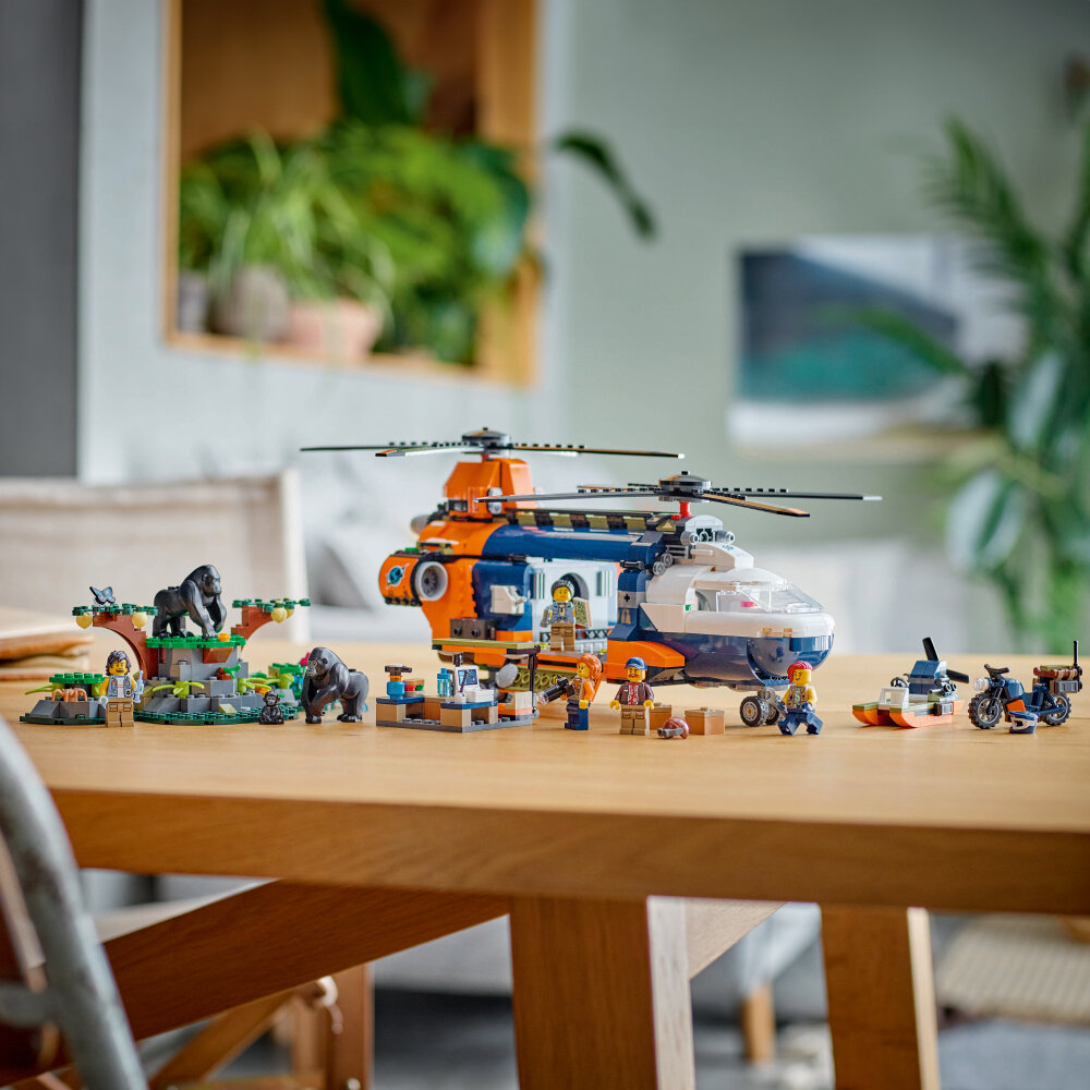 LEGO City - Djungelhelikopter och basläger 8+